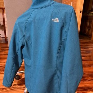 The North Face Apex Bionic Softshell Jacket Size M